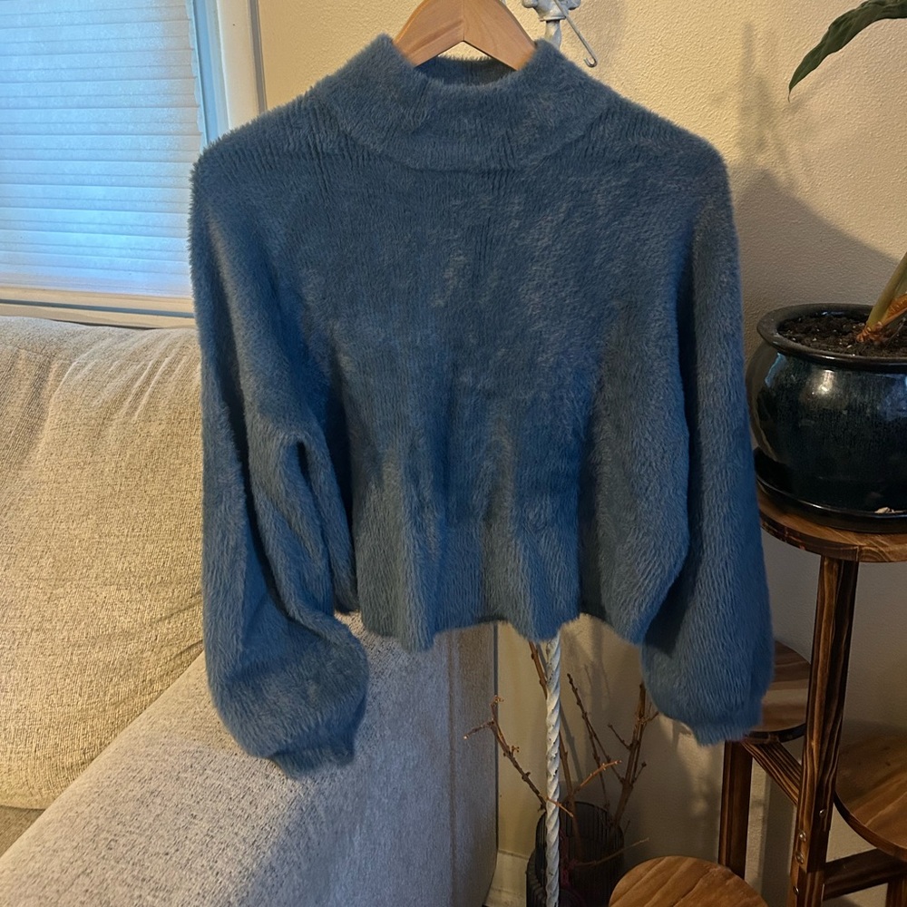 Truth By Republic Sweater Faux Fur Cropped Blue Women’s Size Small Fuzzy Cozy